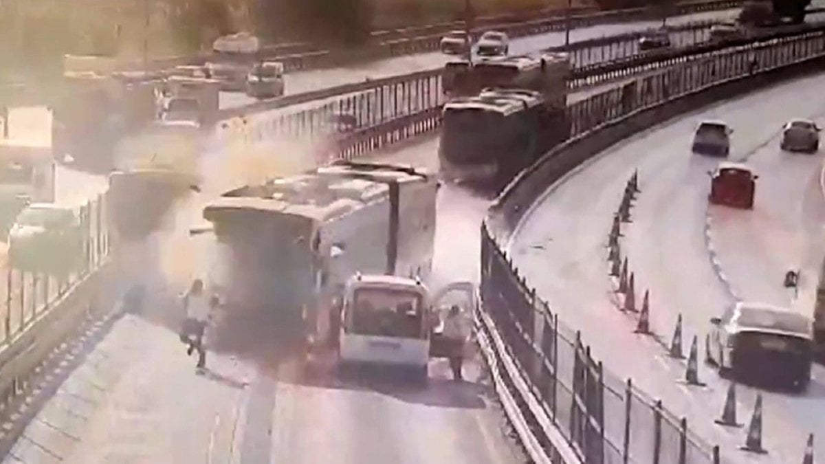 İstanbul’daki metrobüs kazasıyla ilgili 5 kişi tutuklandı