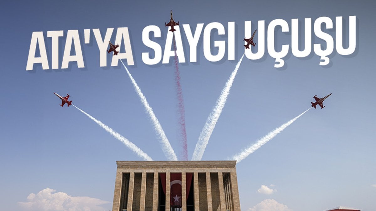 Türk Yıldızları Ankara semalarında! Anıtkabir üzerinde özel uçuş