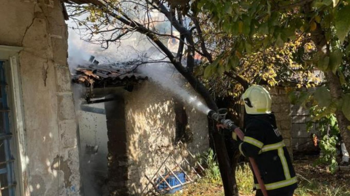 Muğla’da metruk binada yangın